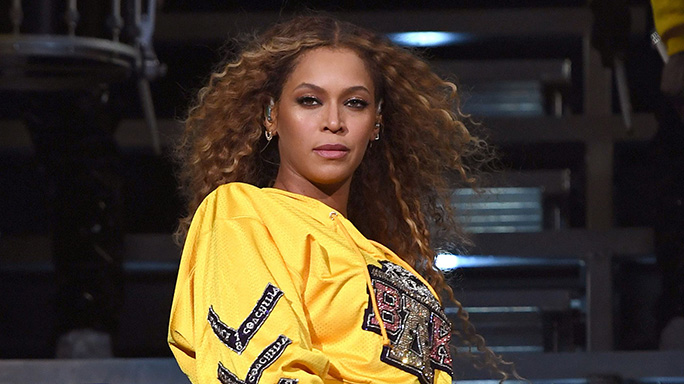 wp header logo 43 Tina Knowles mostra i veri capelli di Beyoncé in un video: niente ... - MTV.IT